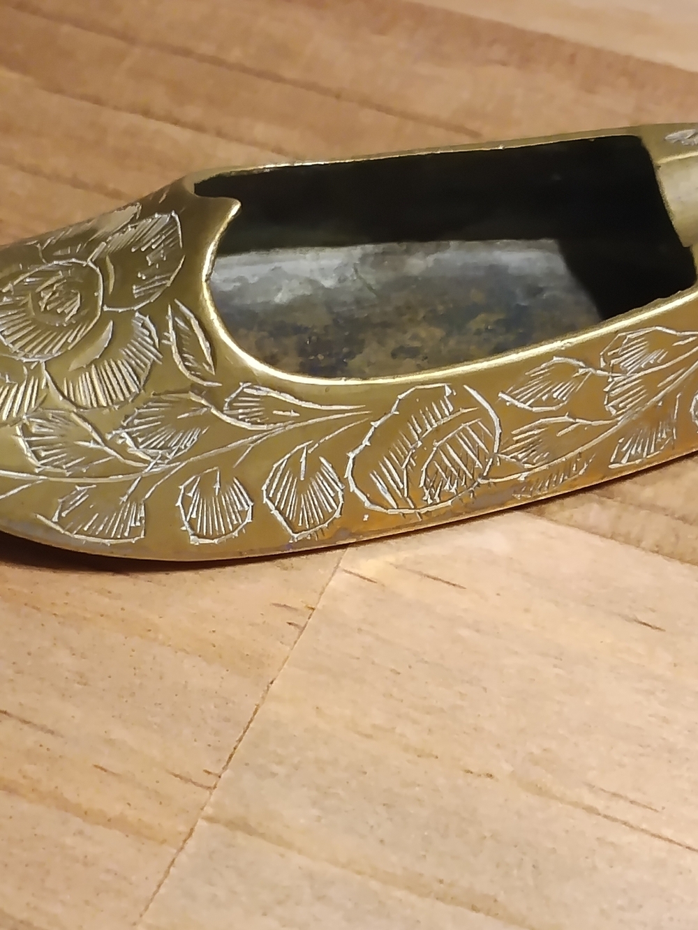 Brass Aladdin Slipper Ashtray